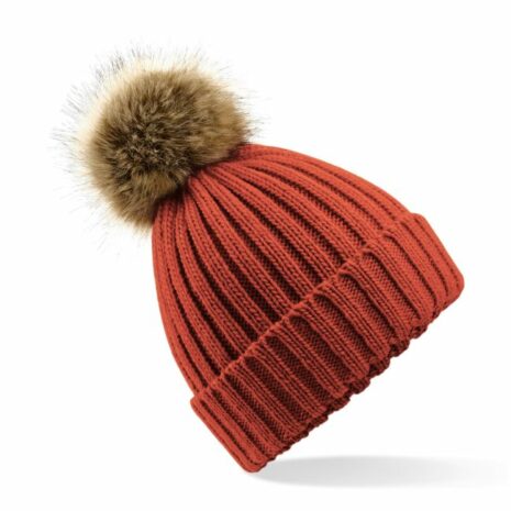 Pom pom beanie