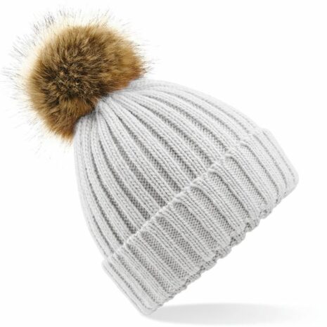 Pom pom beanie