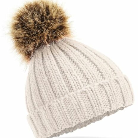 Pom pom beanie